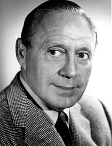 How tall is Jack Benny?